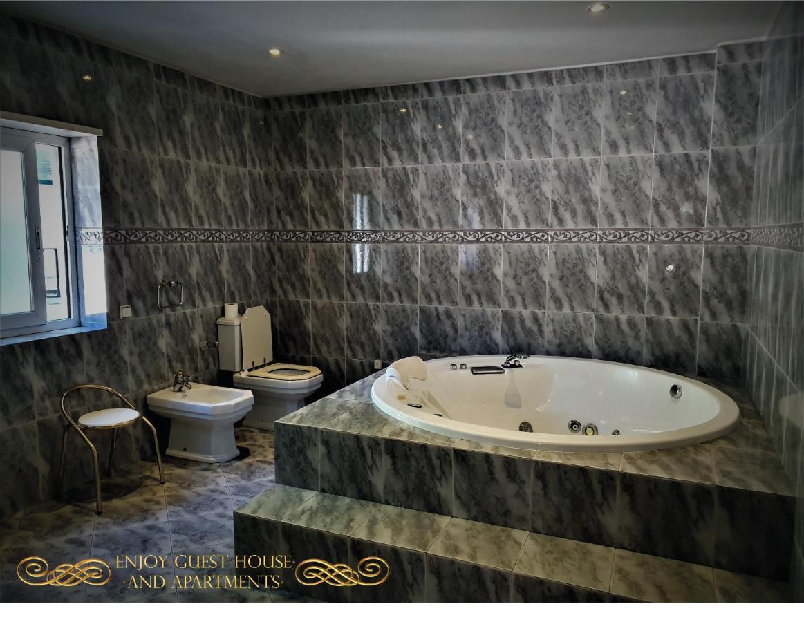 Enjoy Guest House Gmr Guimaraes Luaran gambar